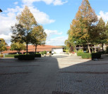 Weg zum Parkstadl, hier ist ein Stellplatz zusätzlich zu kaufen möglich